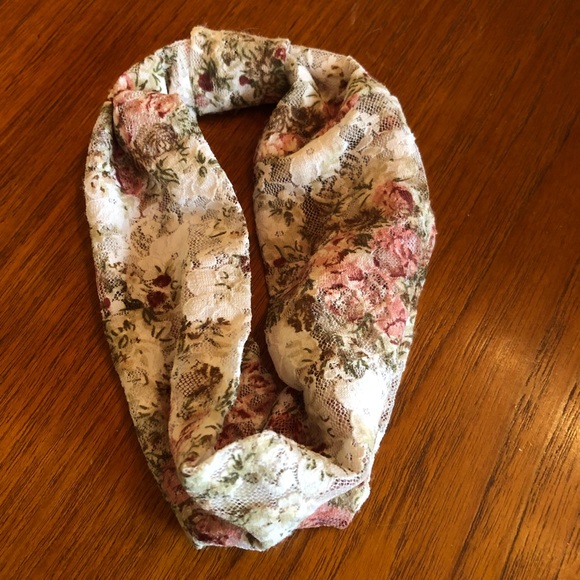 Elastic vintage floral headband - Picture 1 of 2